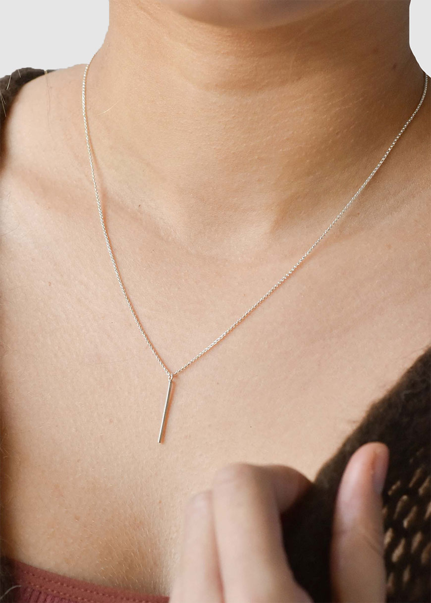 Squared Vertical Pendant Necklace