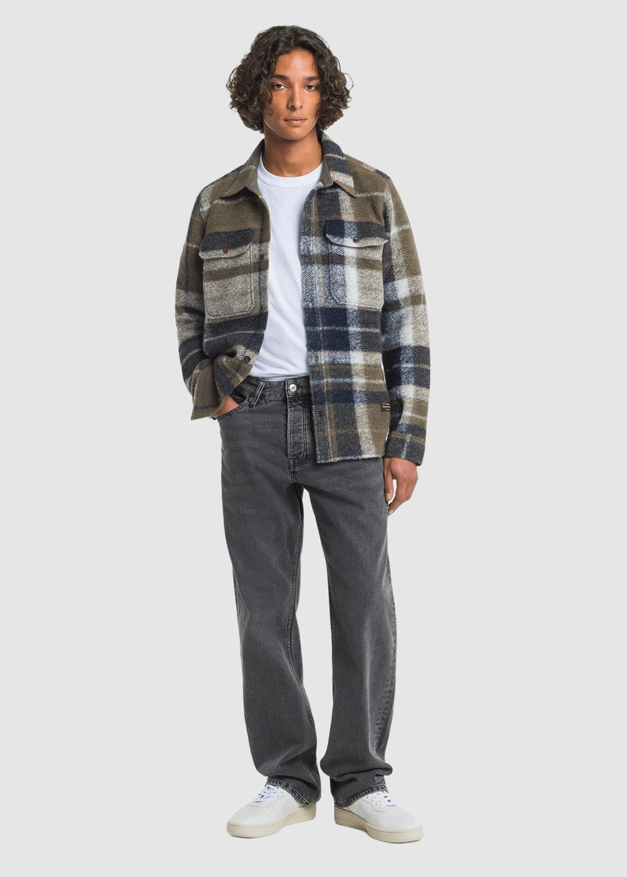 kings-of-indigo-k-o-i-roy-holo-grey-worn-4.jpeg Roy Holo Grey Worn