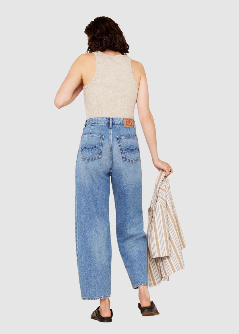 Leila Cropped Leila Cropped