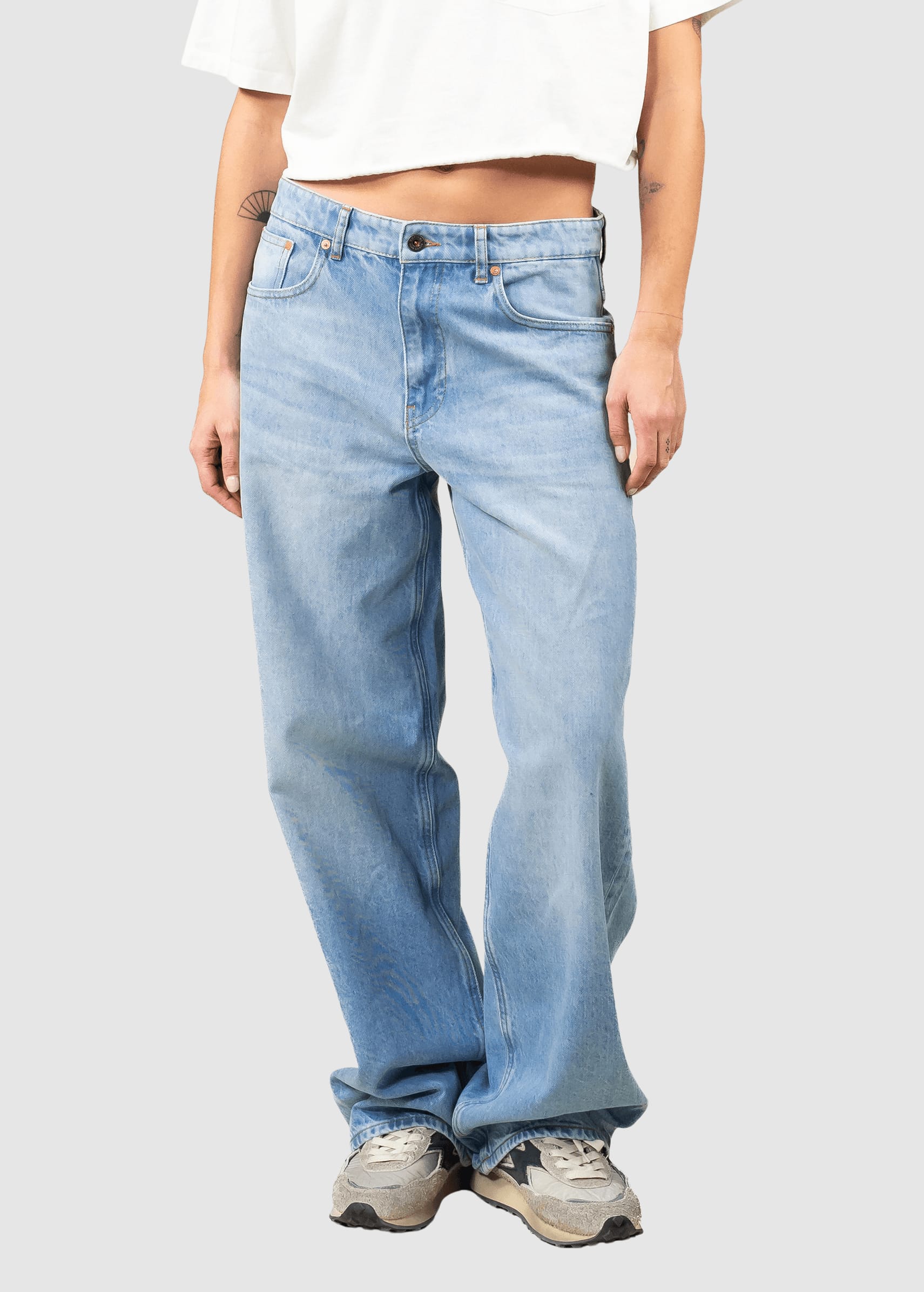 Ruby Relaxed Light Blue