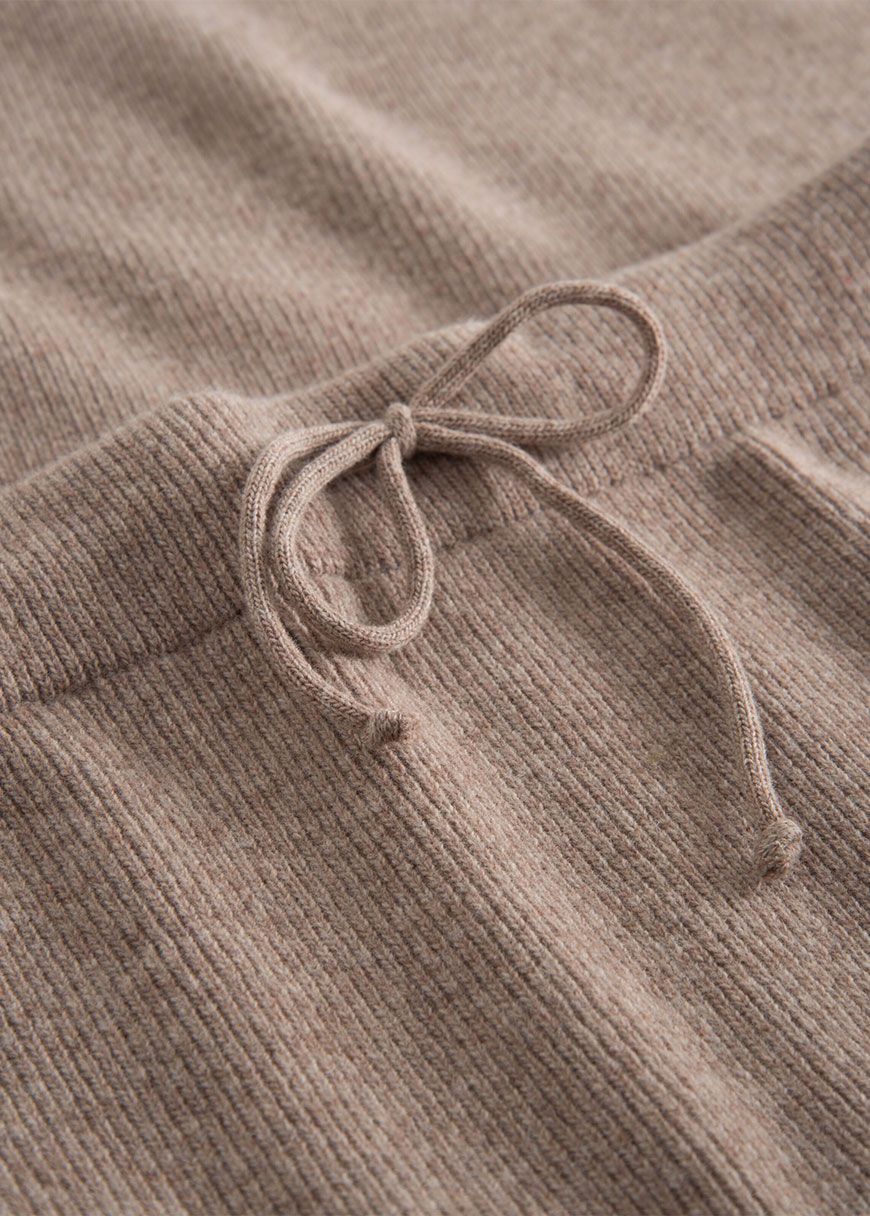 Wool Midth Lengt Rib Knit Skirt Wool Midth Lengt Rib Knit Skirt
