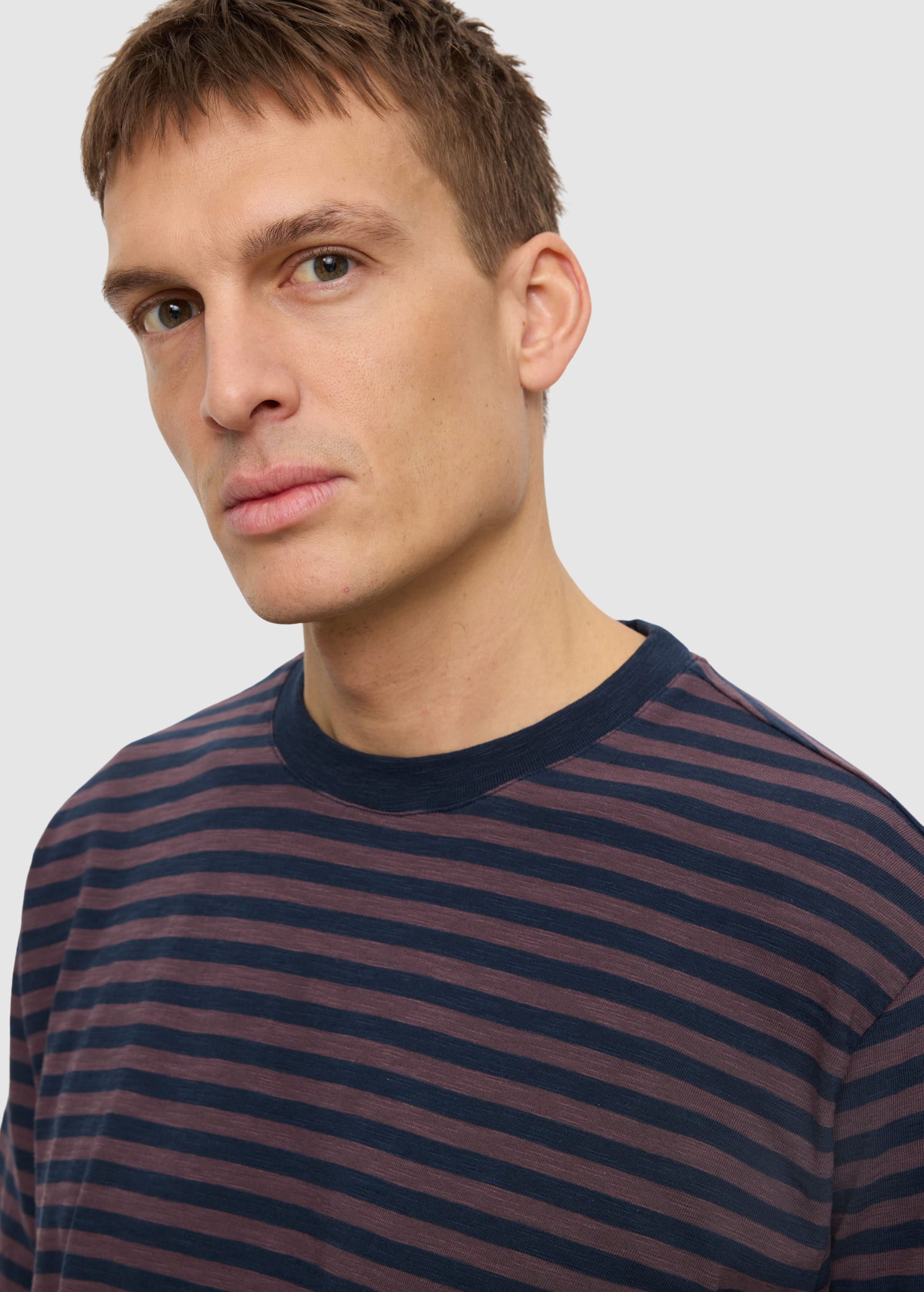 Delonix Stripes Dark Grape