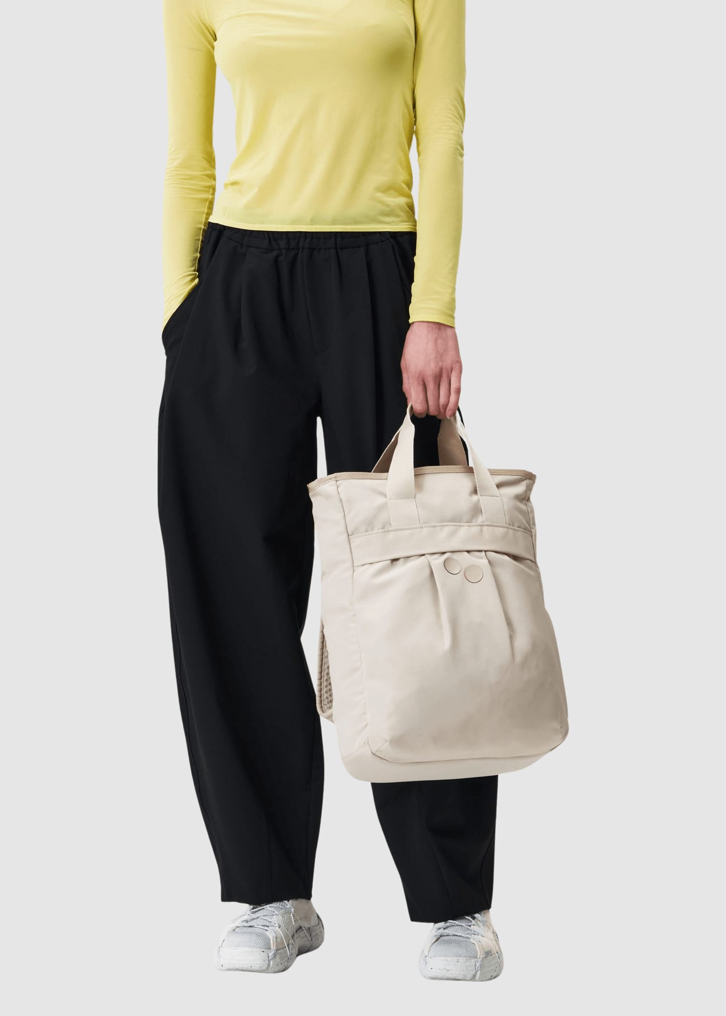 Komo Cliff Beige