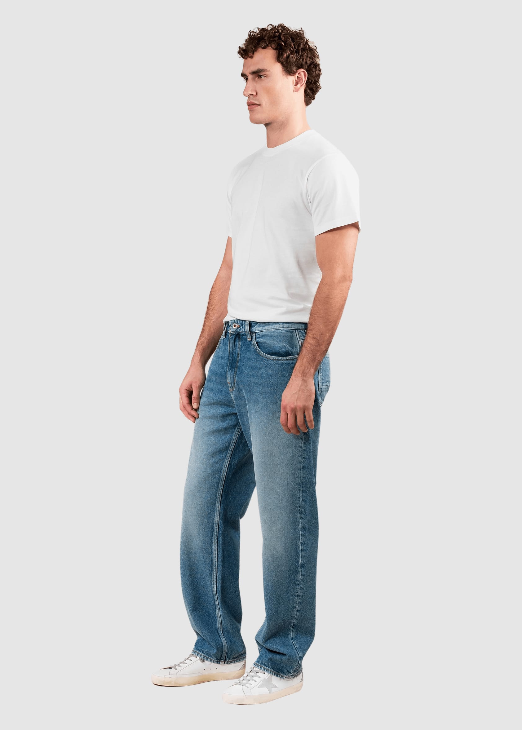 kuyichi-larry-loose-lifecycle-blue-6.jpeg Larry Loose Lifecycle Blue