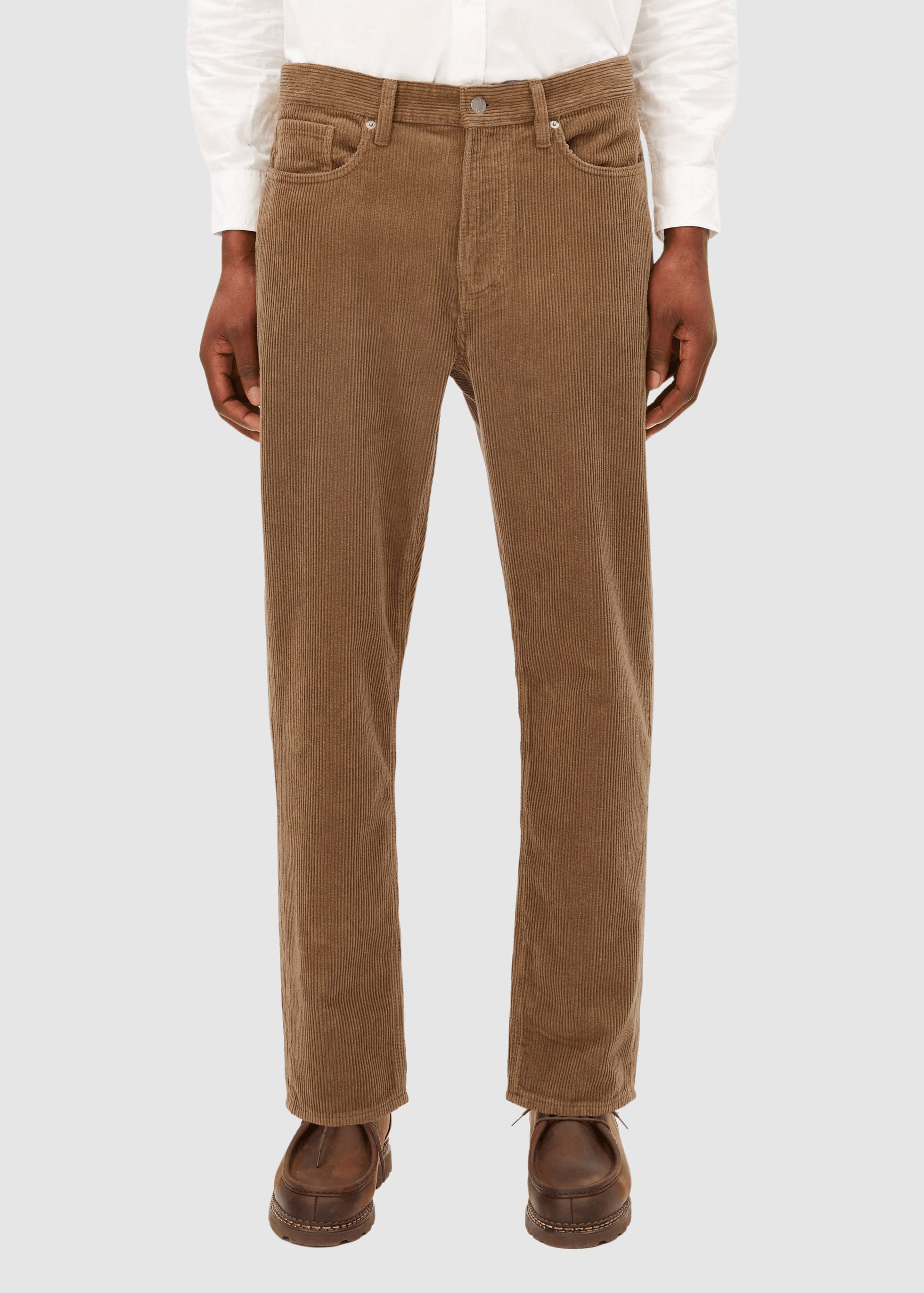 armedangels-maakx-relaxed-corduroy-pant-amberwood-1.jpeg Maakx Relaxed Corduroy Pant Amberwood