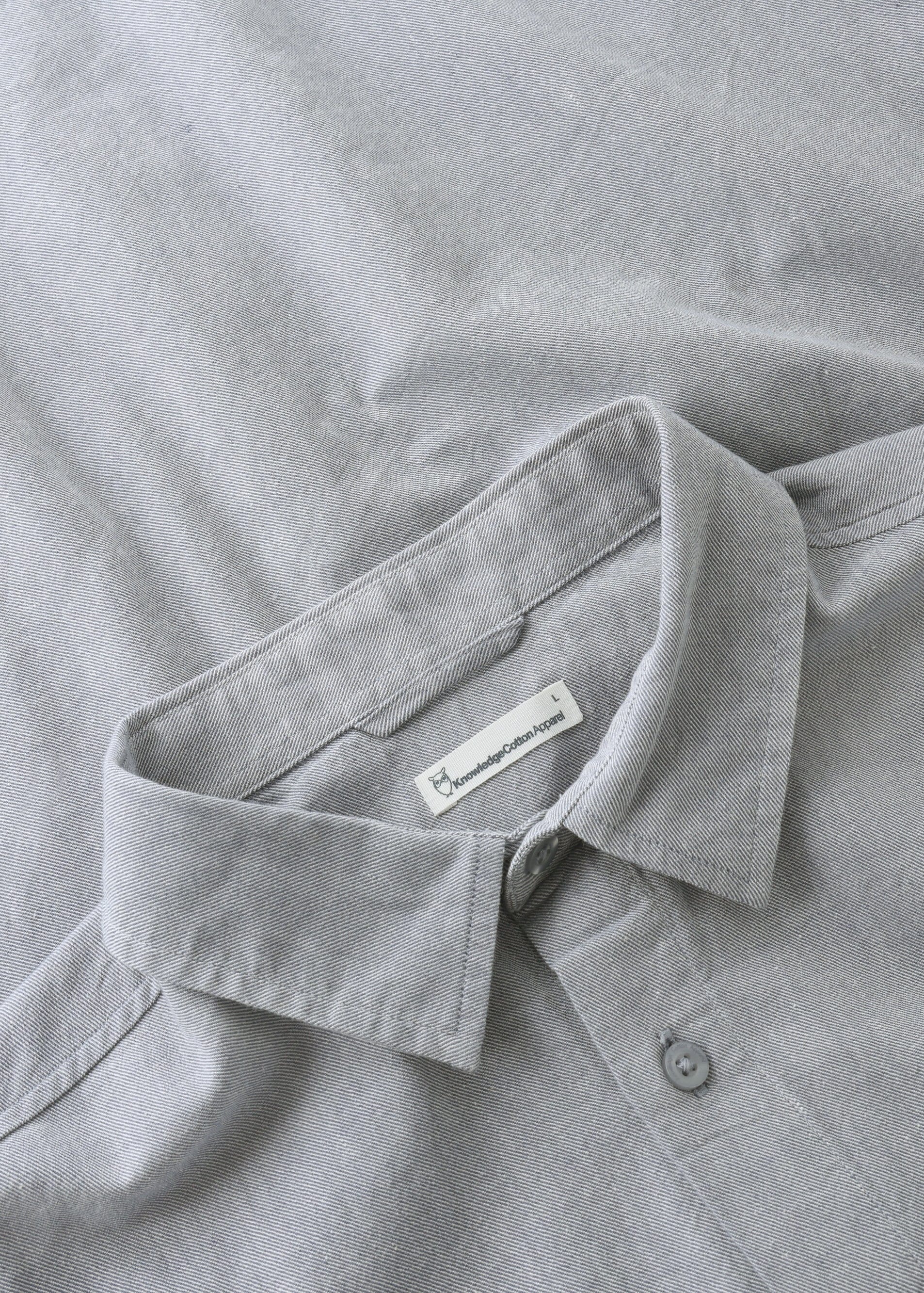 knowledge-cotton-apparel-regular-fit-light-twill-shirt-vintage-indigo-2.jpeg Regular Fit Light Twill Shirt Vintage Indigo