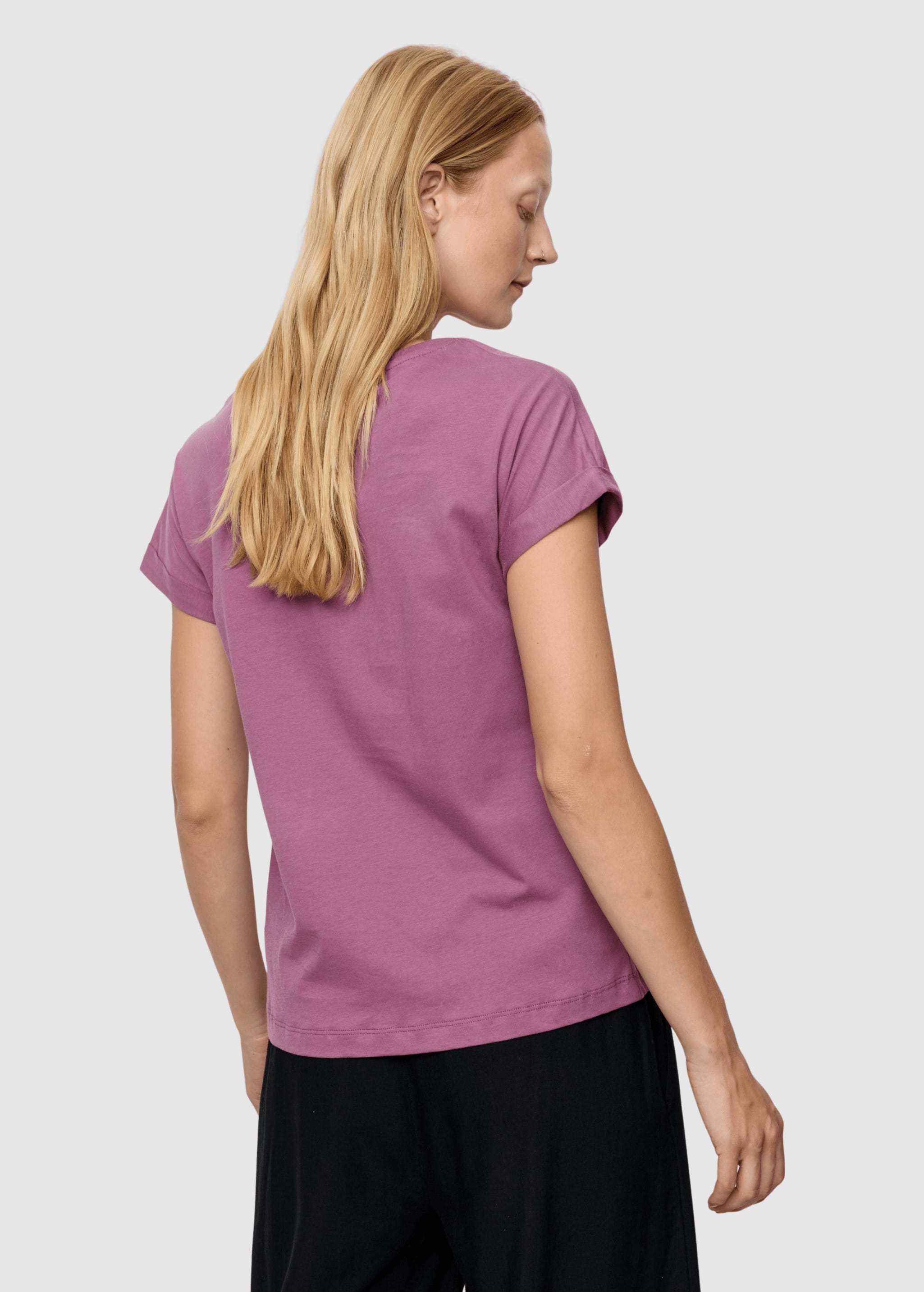 T-Shirt Cayenne Dark Tulip T-Shirt Cayenne Dark Tulip