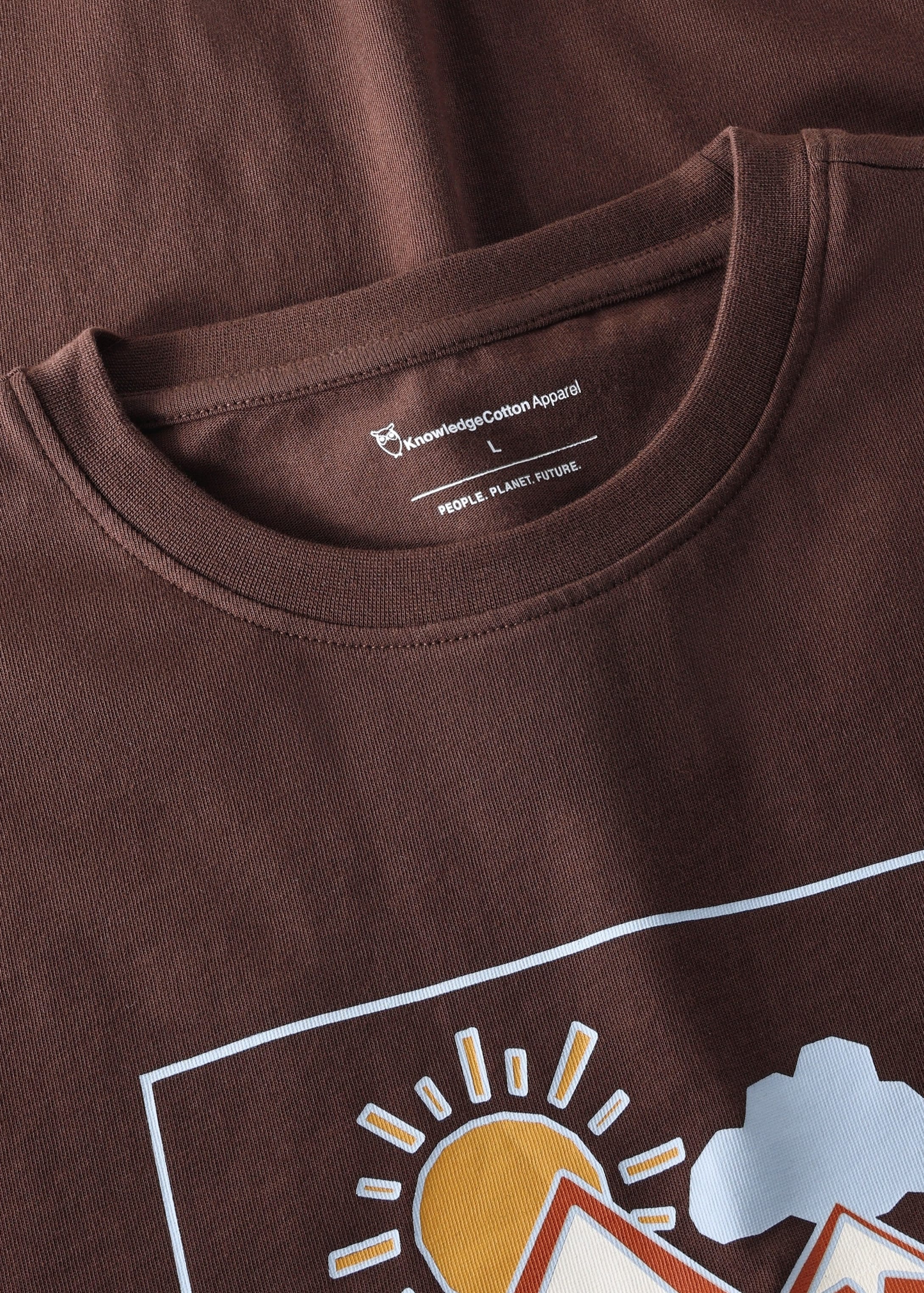 Front Print T-Shirt Shaved Chocolate