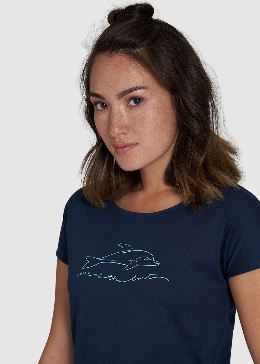 Casual T-Shirt Dolphin Casual T-Shirt Dolphin