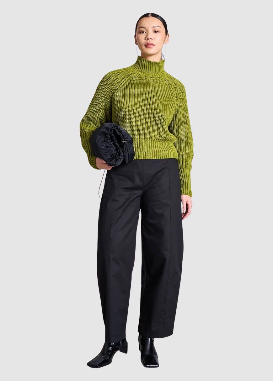 jan_n_june_ola_AW_25_JJ_8285_Mossy_Pear_2_f260c5b727 Ola