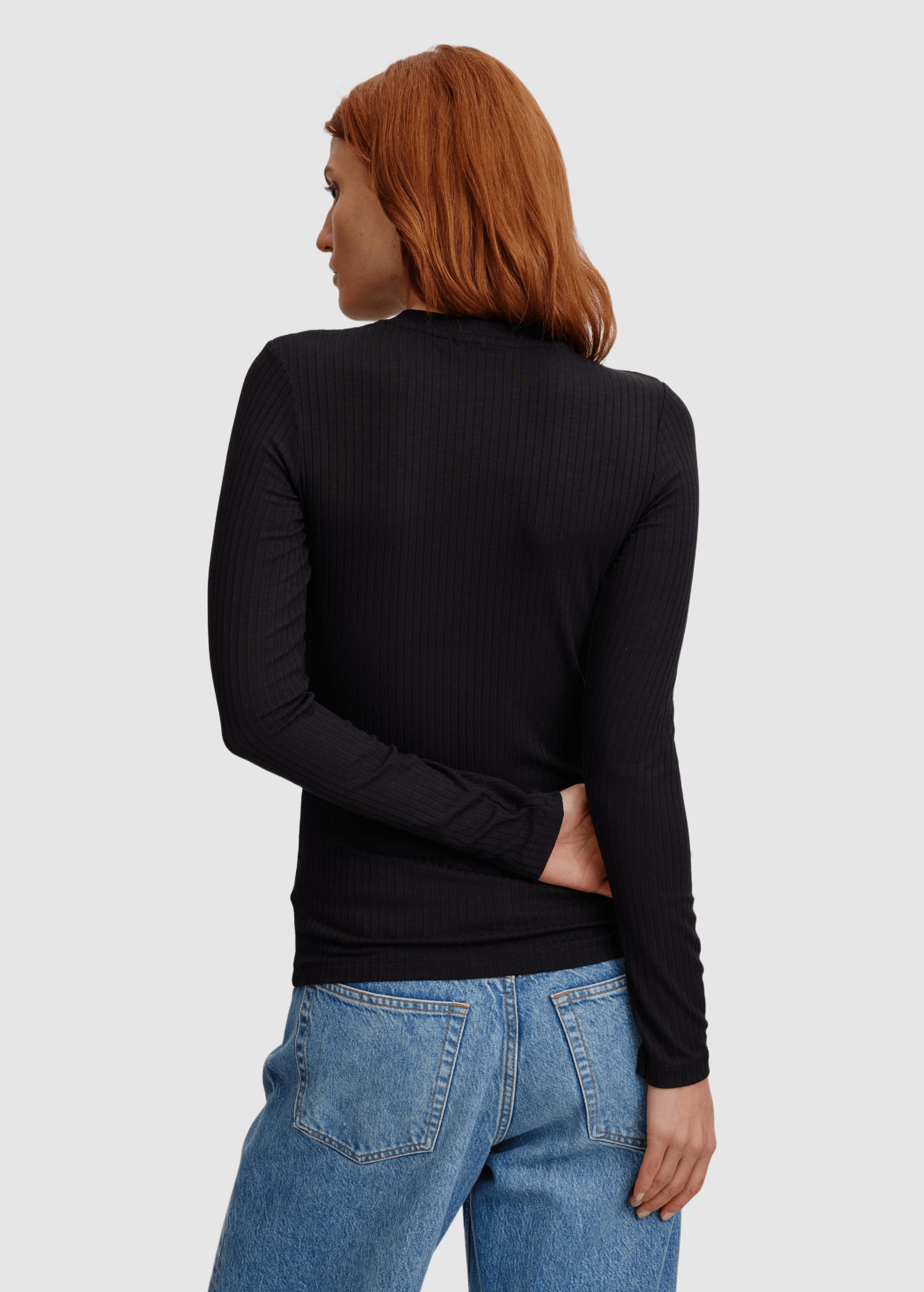 recolution-stella-black-2.jpeg Stella Black