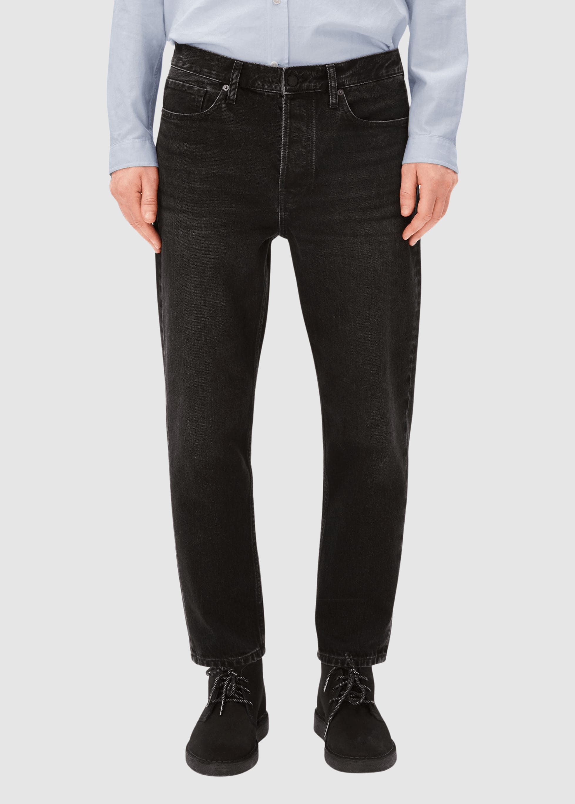 armedangels-maakxy-relaxed-tapered-jean-phantom-1.jpeg Maakxy Relaxed Tapered Jean Phantom