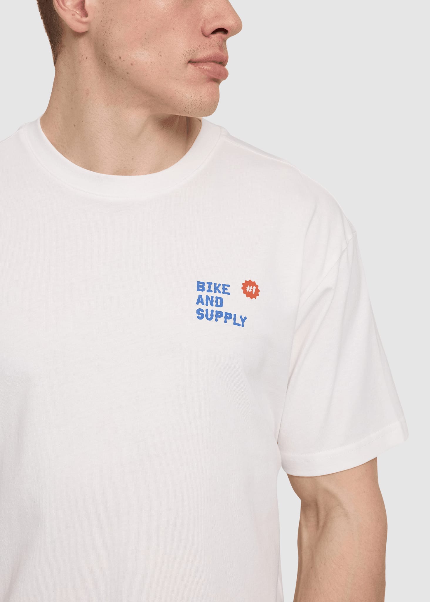 Back Print Theme T-Shirt Offwhite Bike Shop