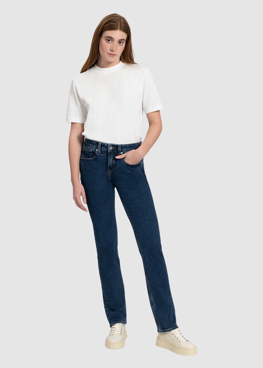 Sara Straight Sara Straight