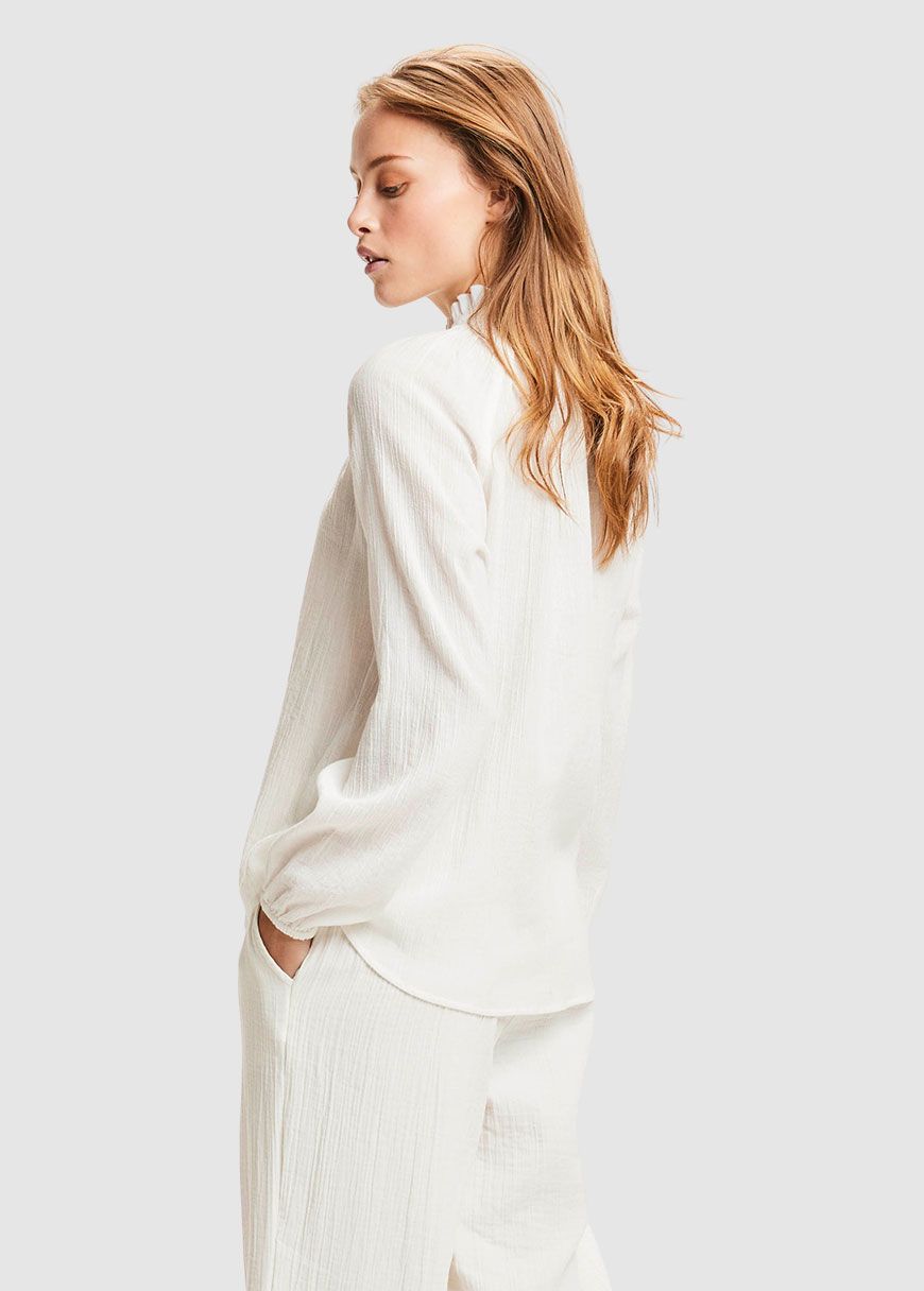 A-Shape Ruffle Stand Blouse A-Shape Ruffle Stand Blouse