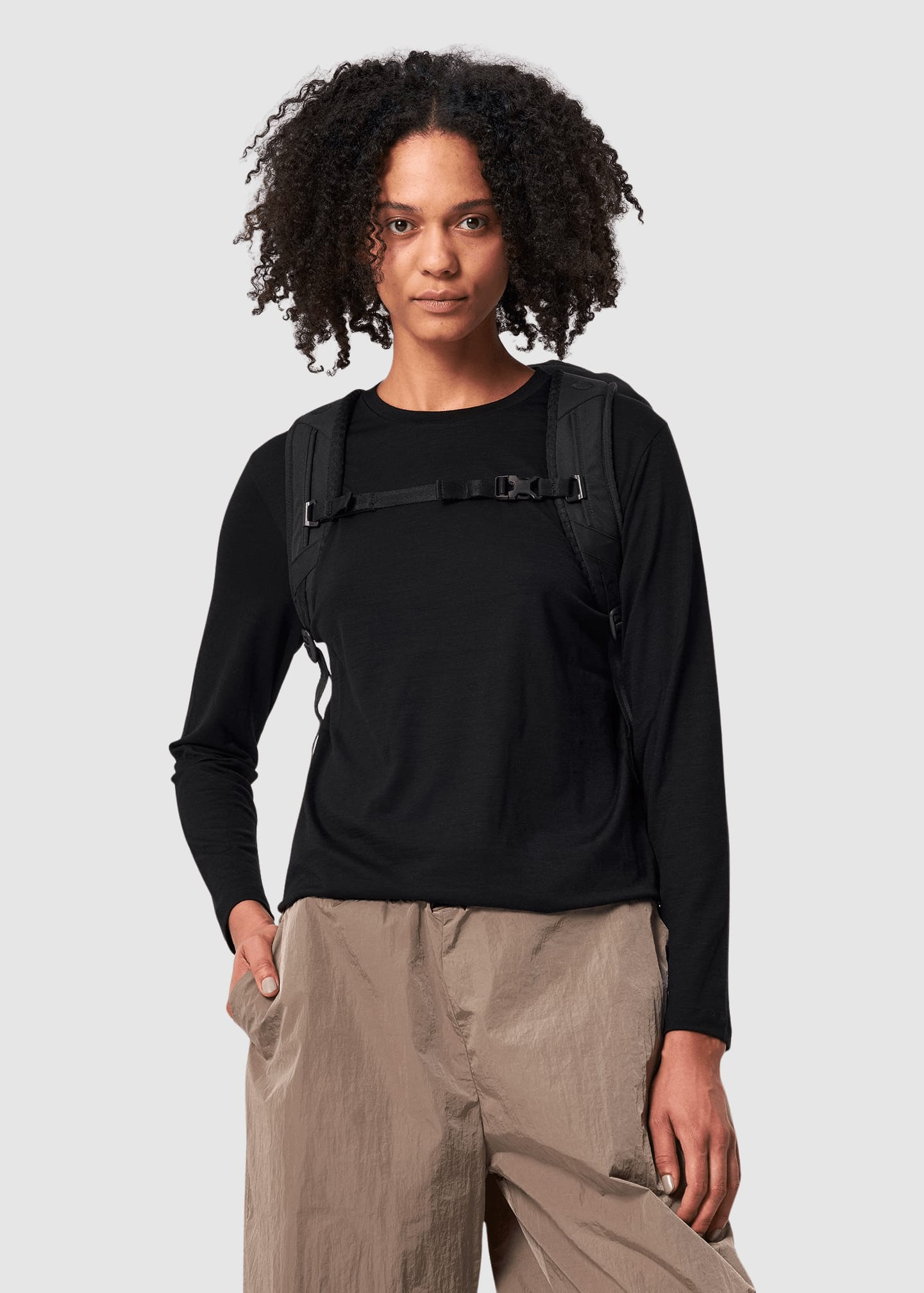 Blok Medium Rooted Black