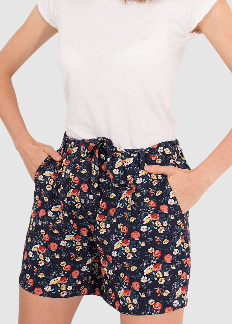 Lilly Short