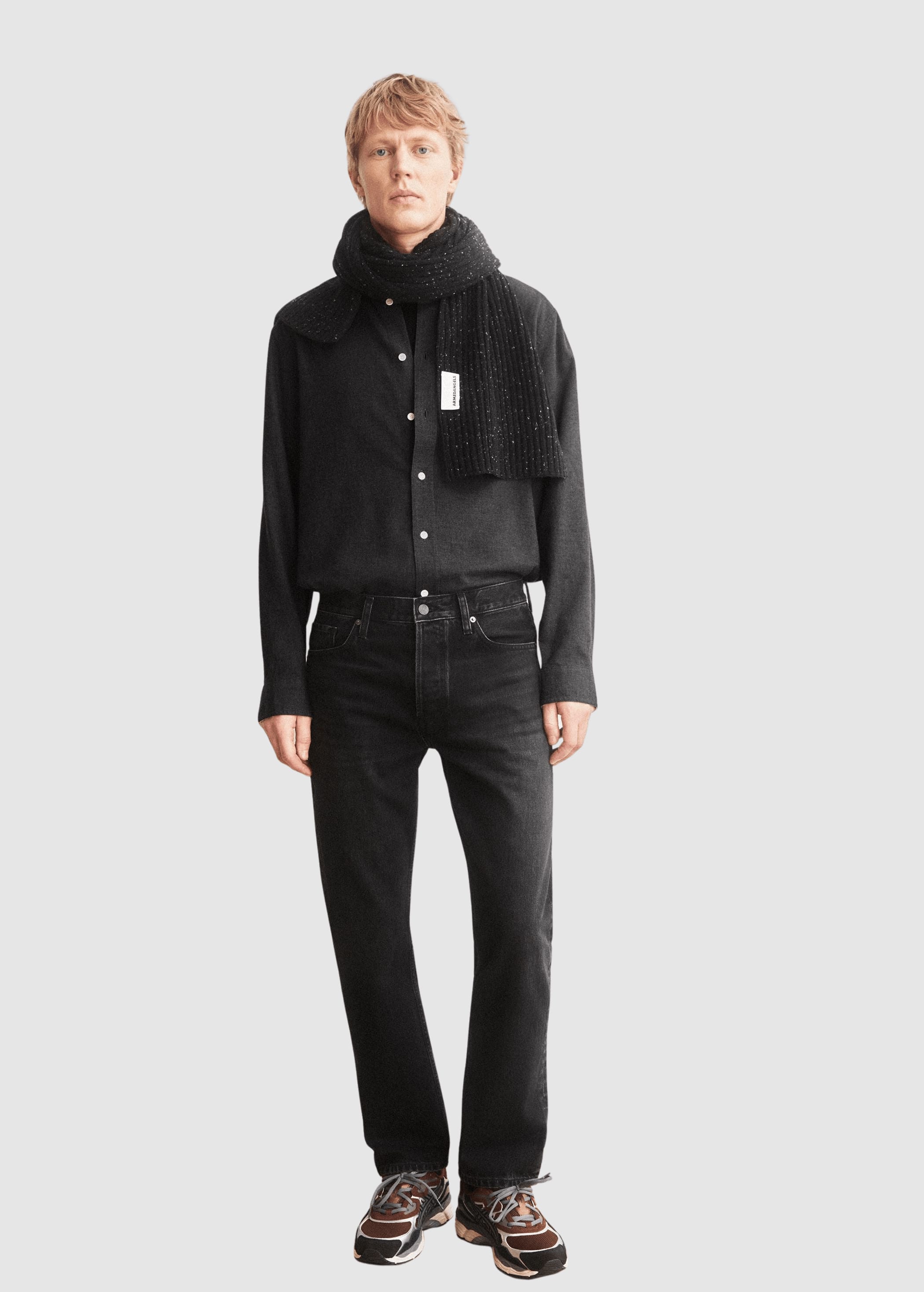 armedangels-maadox-classic-straight-jean-phantom-4.jpeg Maadox Classic Straight Jean Phantom