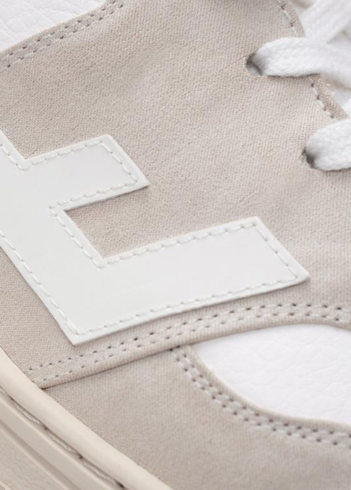 Retro 90's Sneaker Retro 90's Sneaker