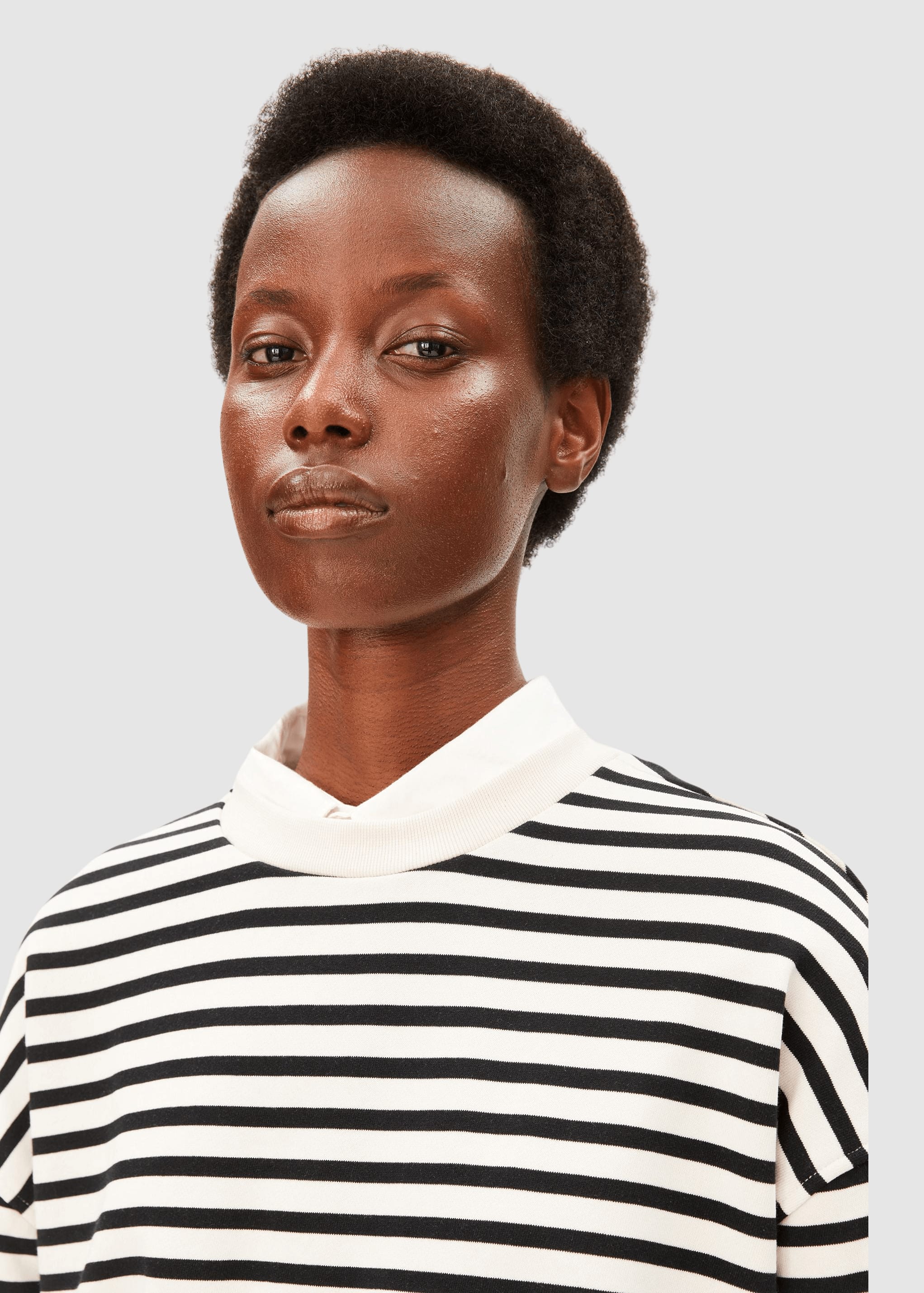 armedangels-frankaa-maarlen-stripe-sweat-undyed-black-3.jpeg Frankaa Maarlen Stripe Sweat Undyed Black