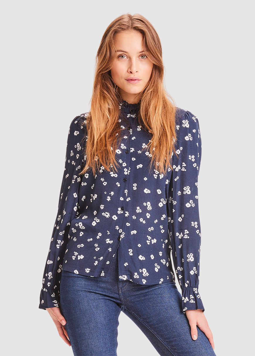 Veronica Reg Ruffle Flower Print Shirt LS Veronica Reg Ruffle Flower Print Shirt LS