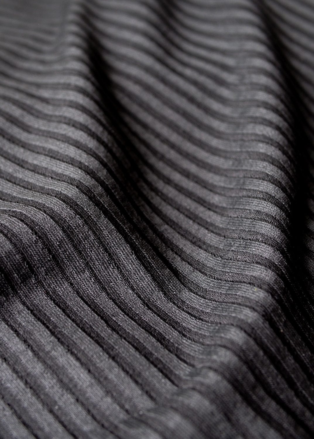 jan-n-june-mio-black-10.jpeg Smilla Black