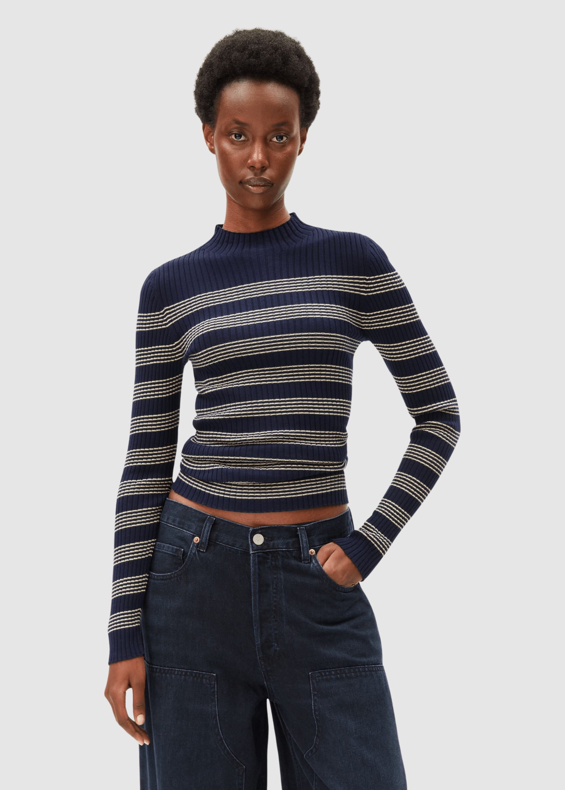 armedangels-alaania-striped-knit-sweater-tinted-navy-golden-hay-1.jpeg Alaania Striped Knit Sweater Tinted Navy Golden Hay