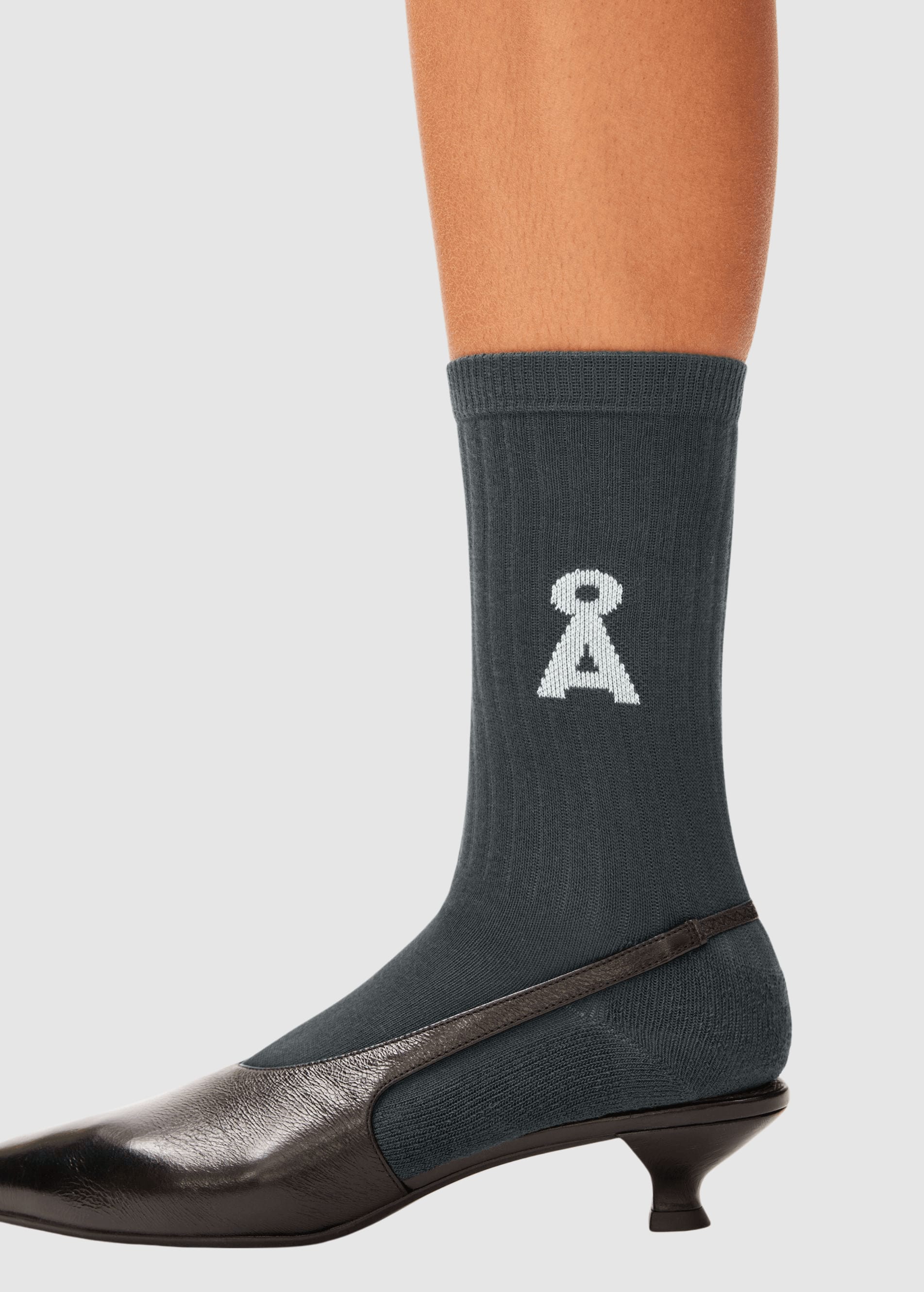 armedangels-saamus-bold-socks-w-space-steel-3.jpeg Saamus Bold Socks W Space Steel