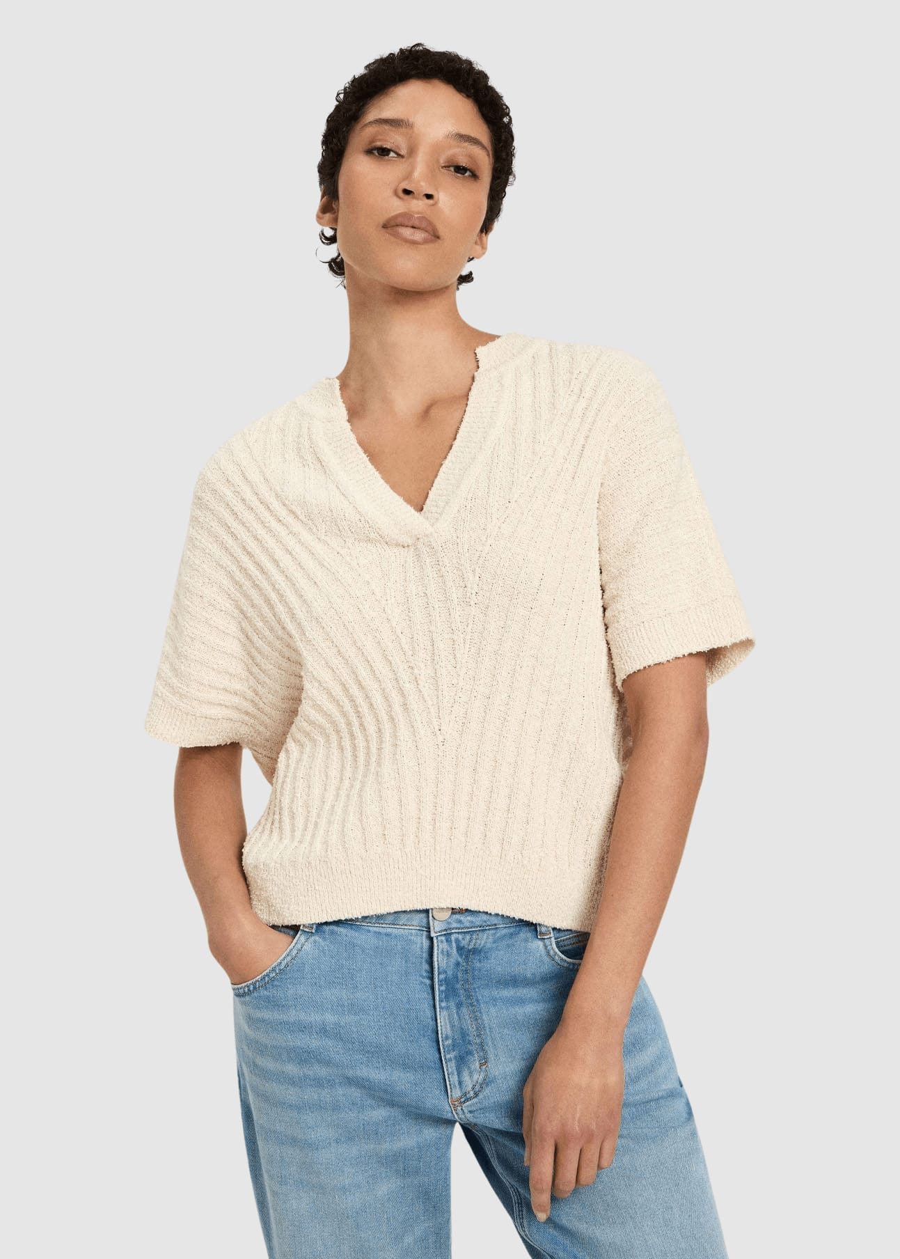 Bouclé Pullunder Creme