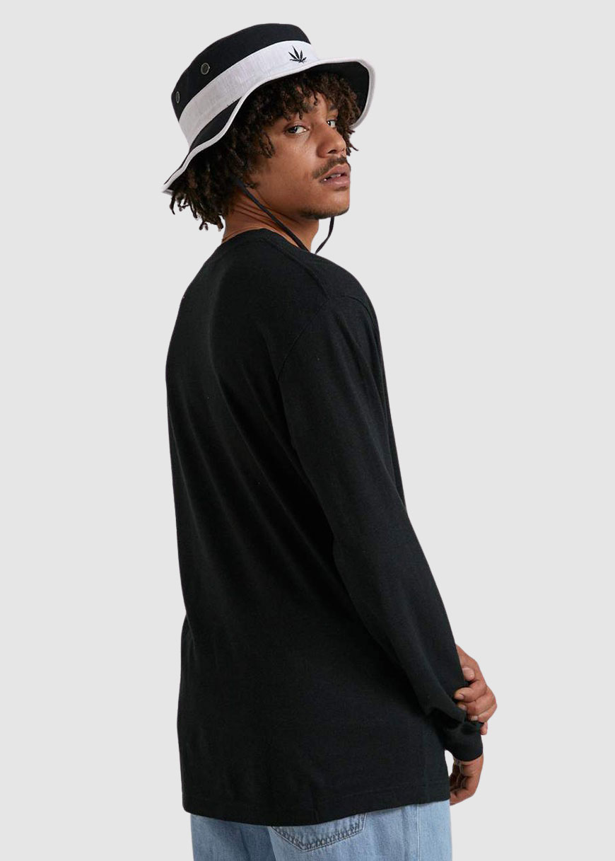Essential Hemp Retro Fit Long Sleeve Tee Essential Hemp Retro Fit Long Sleeve Tee
