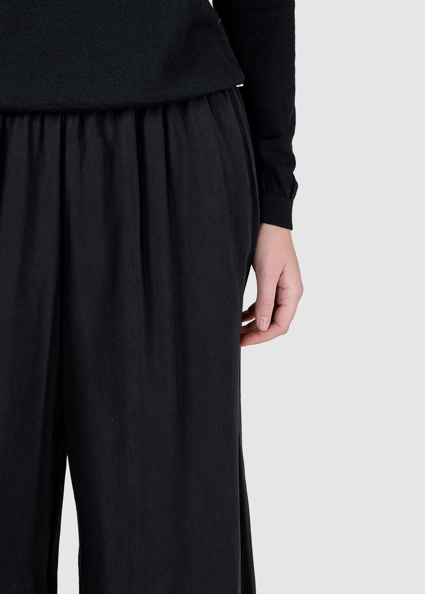 Leonora Pant Leonora Pant